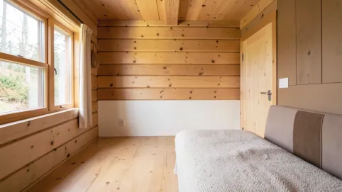 Czym pomalować domek drewniany wewnątrz